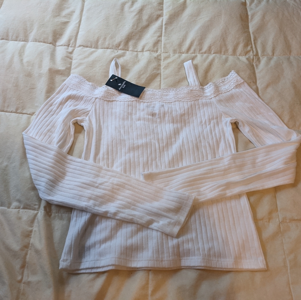 Girl's ribbed long sleeve shirt